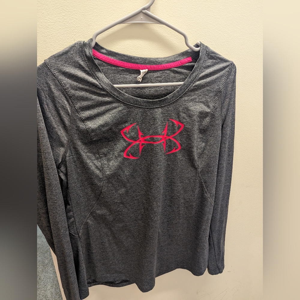 Under Armour Black and Gray Graphic Long Sleeve Tee